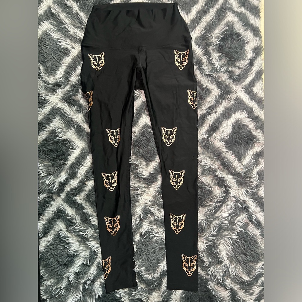 Electric Yoga Leggings Black Rose Gold Puma Lion Face Print Cat EUC Size S